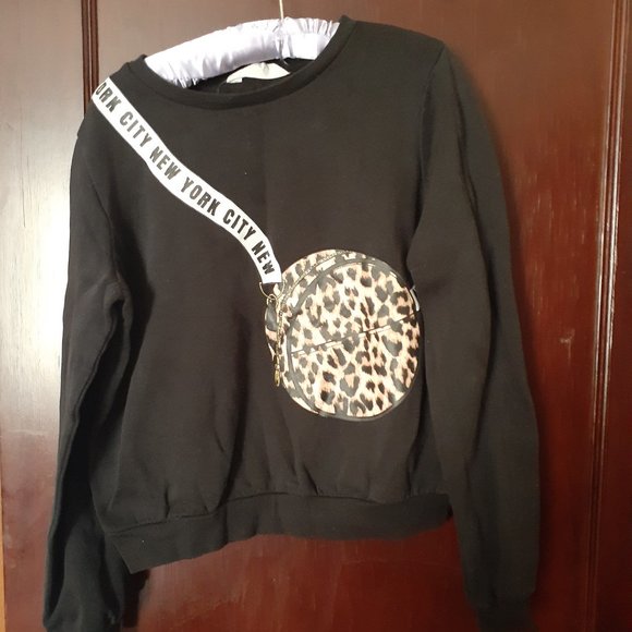 Sweatshirt - Picture 2 of 4